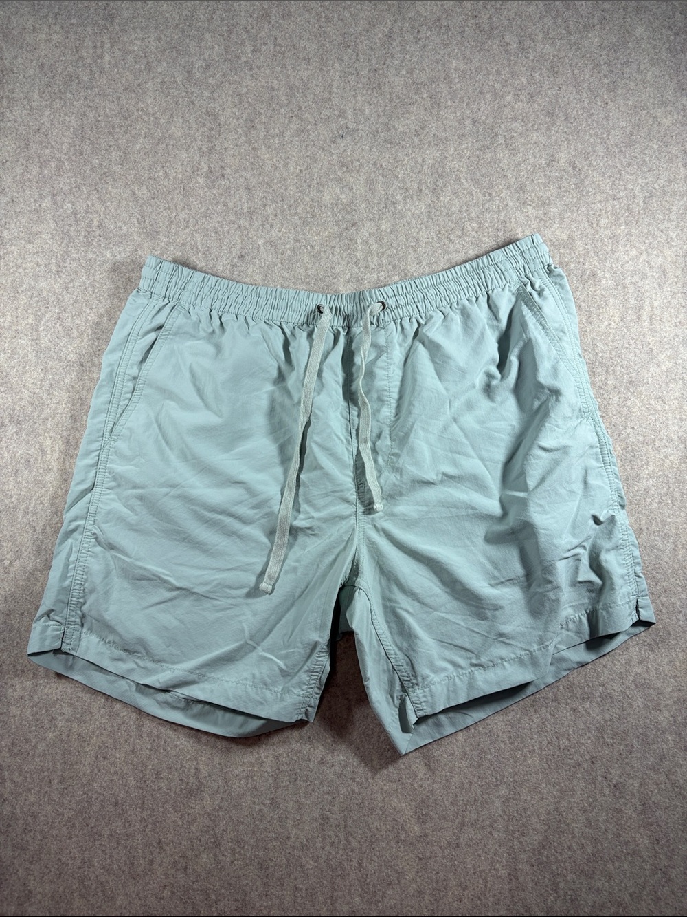 Madewell Men's 6 1/2” (Re)sourced Everywear Shorts in Sage Green size LG